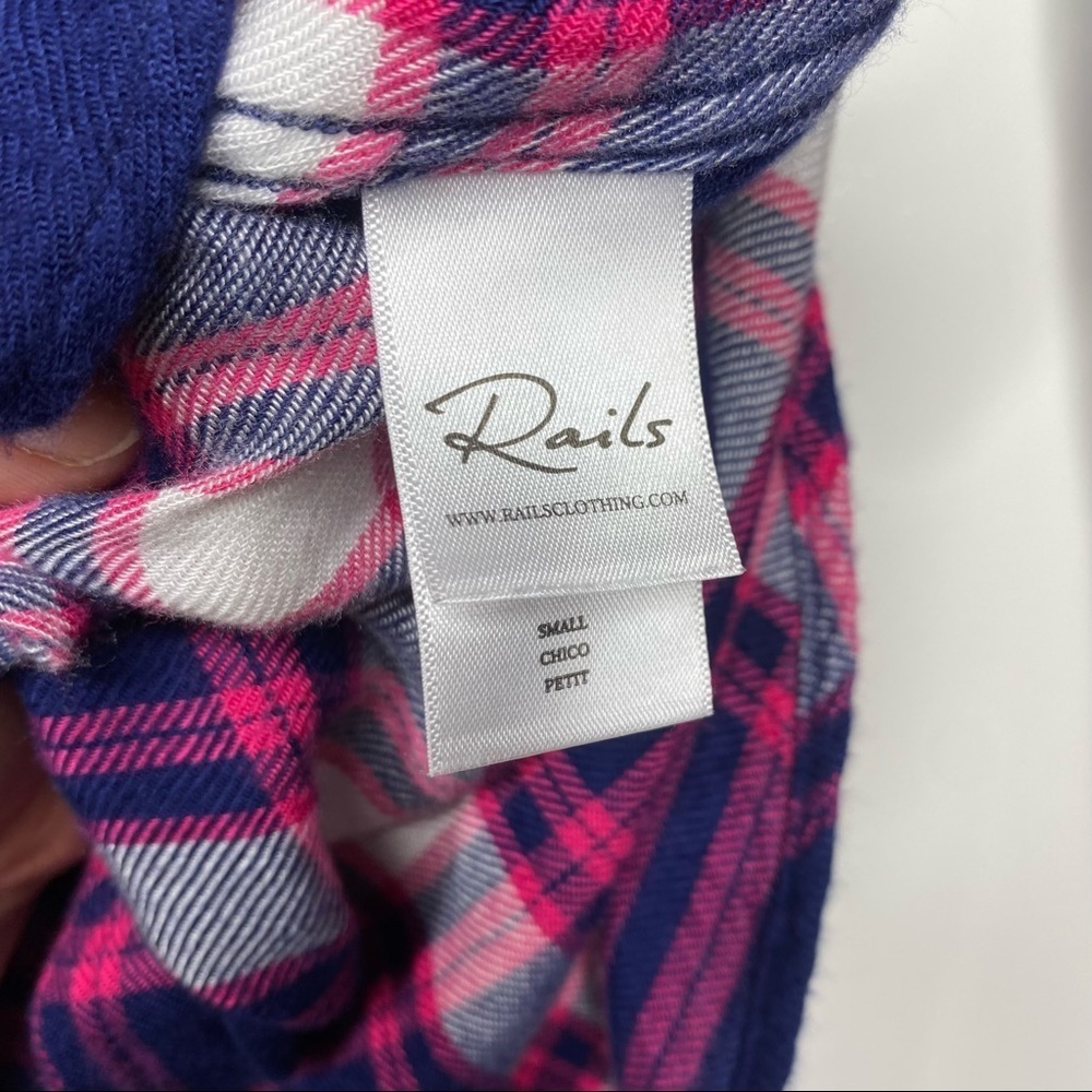 Rails Hunter Flannel Button Down Size Small - image 4